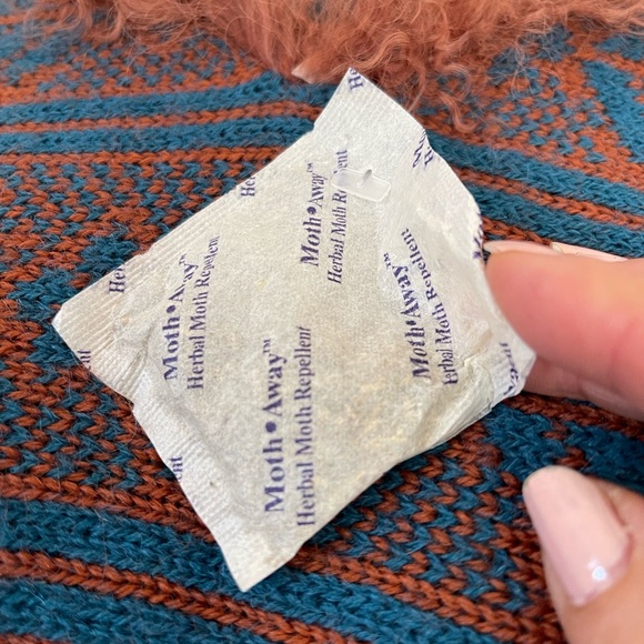 LIKE NEW, Vintage 1973, Women’s pull over/wool knitted sweater Medium - Picture 6 of 7